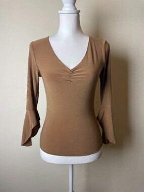 Geri C. New York Tan Bell Sleeve Ruched V-Neck Top Medium EUC